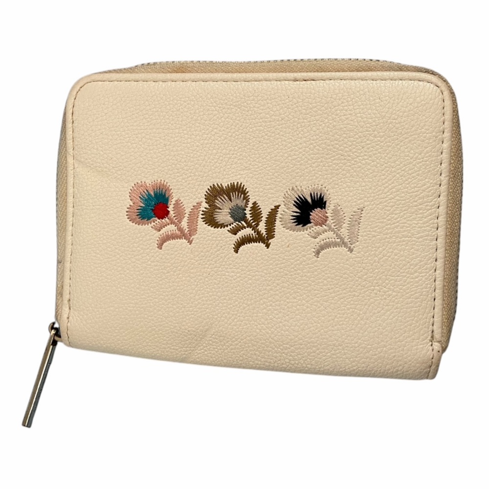 Chic Cream Floral Embroidered Women's Wallet
